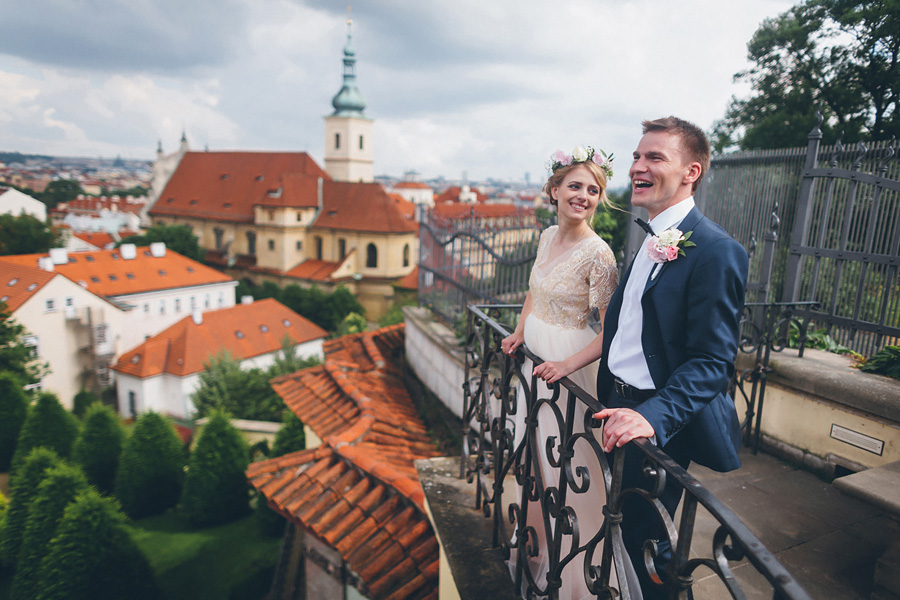 «Два бездонных океана глаз…» Свадьба в Праге